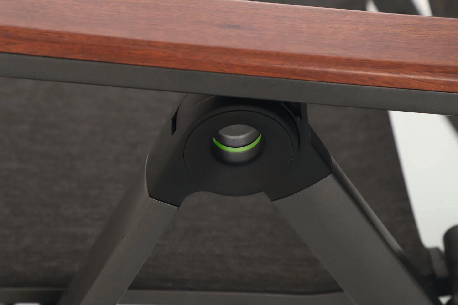 PRADO Multiposition Chair